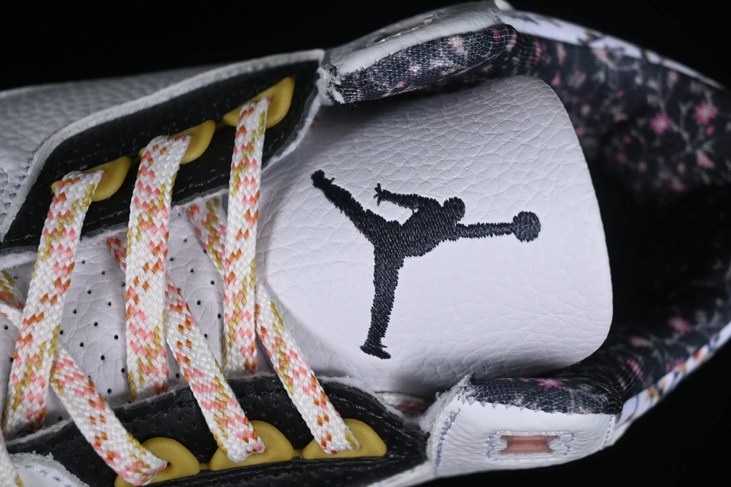 All categories Air Jordan Jordan series basketball shoes Air Jordan 3 cost-effective version Air Jordan 3 GS "Red Stardust" AJ3 Joe 3 new white pink flower 441140-100